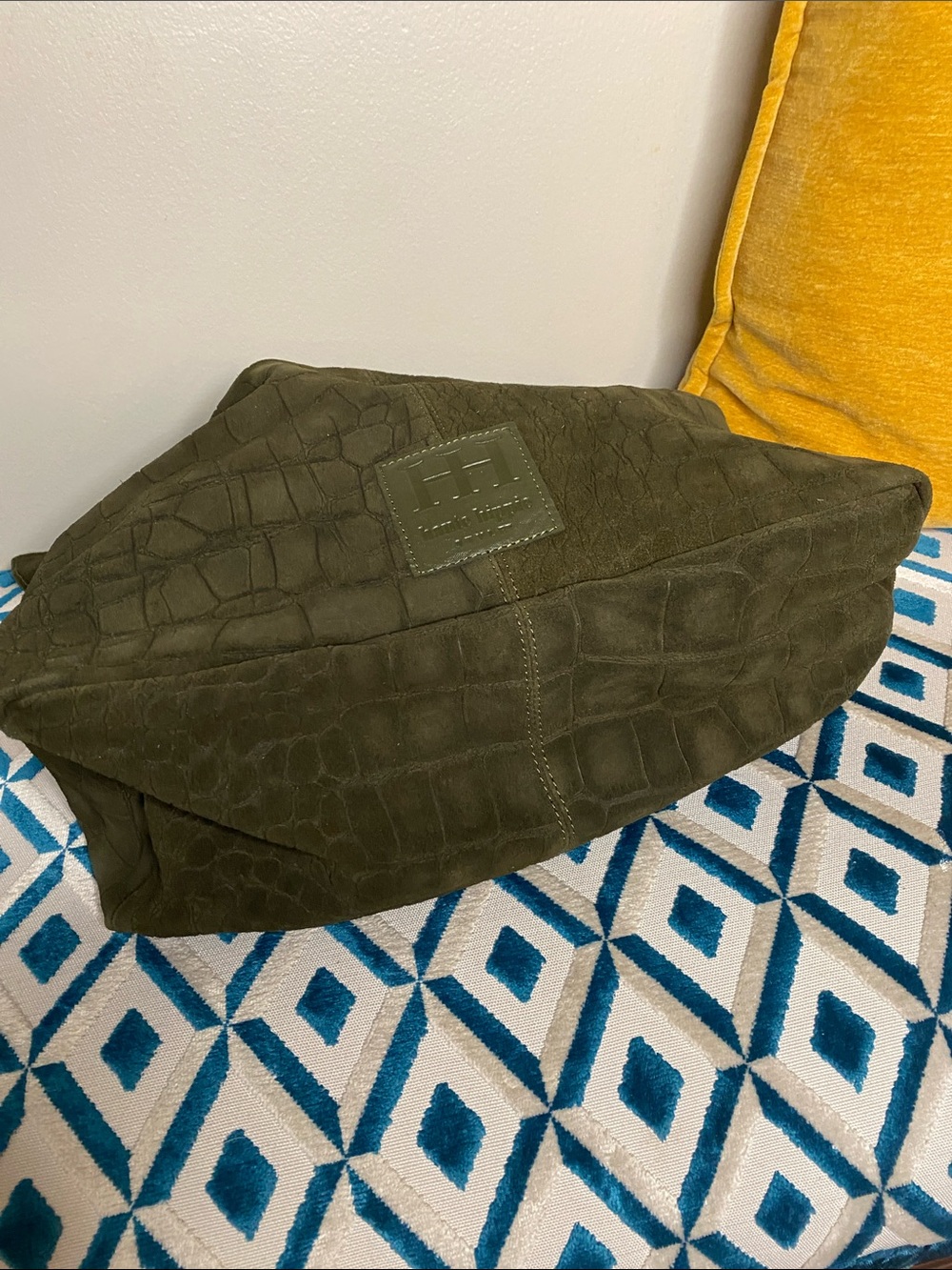 NWT! Haute Hippie Genuine Suede Olive Green Slouchy Hobo w/ Detachable Small Bag - Picture 7 of 9